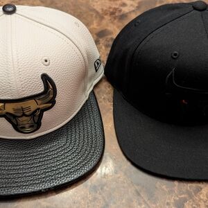 New Era Black and White Cap Set